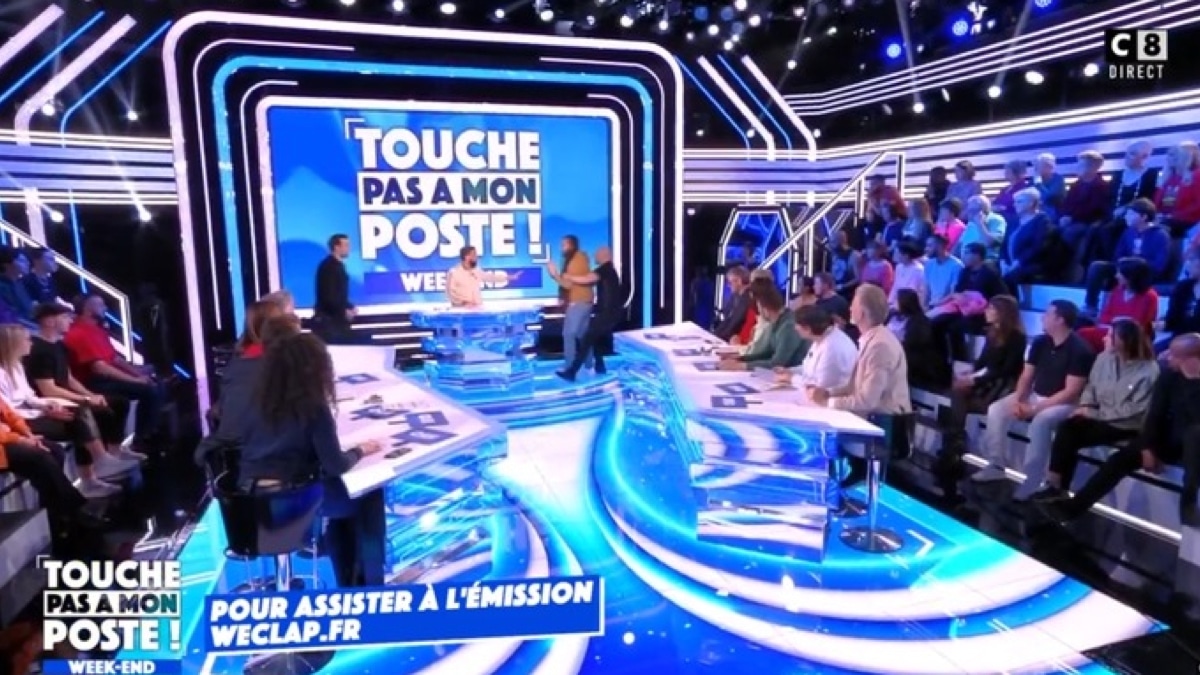 Touche pas à mon poste