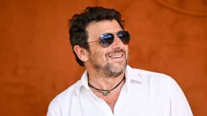 Patrick Bruel souriant