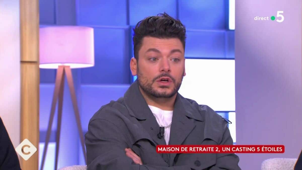 Kev Adams invité dans C à vous