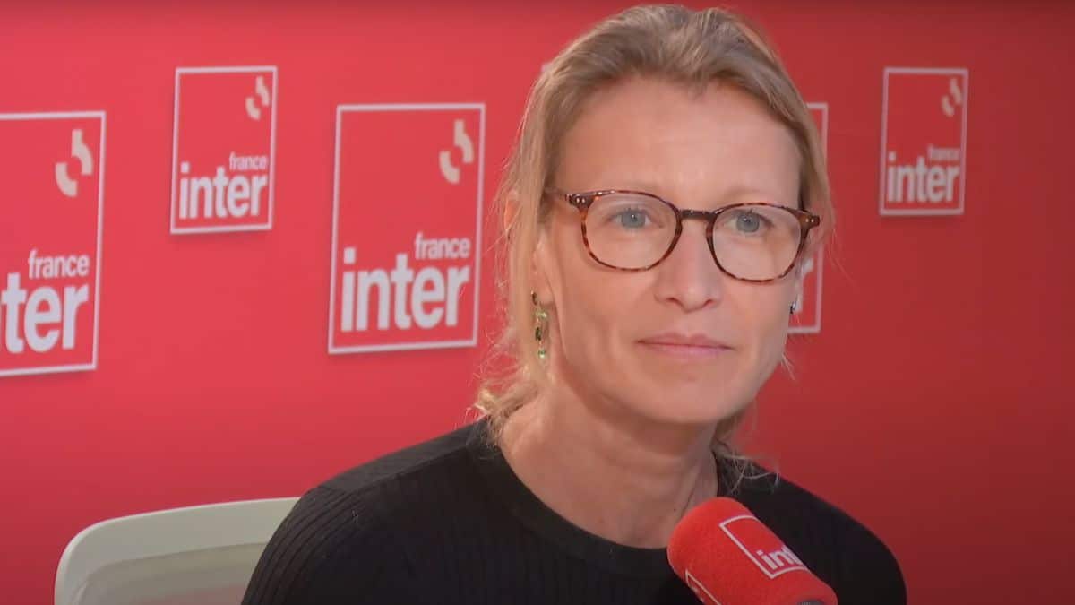 Alexandra Lamy sur les ondes le 18 mars 2023