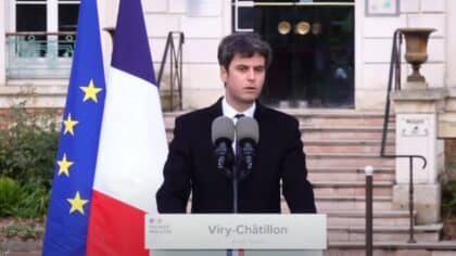 Gabriel Attal durant son discours à Viry-Châtillon