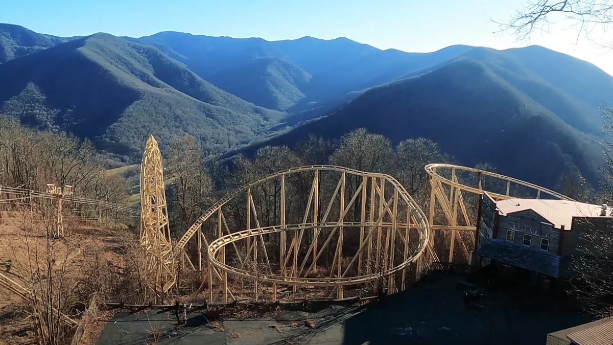 Une séance d'urbex dans un parc d'attraction laissé à l'abandon