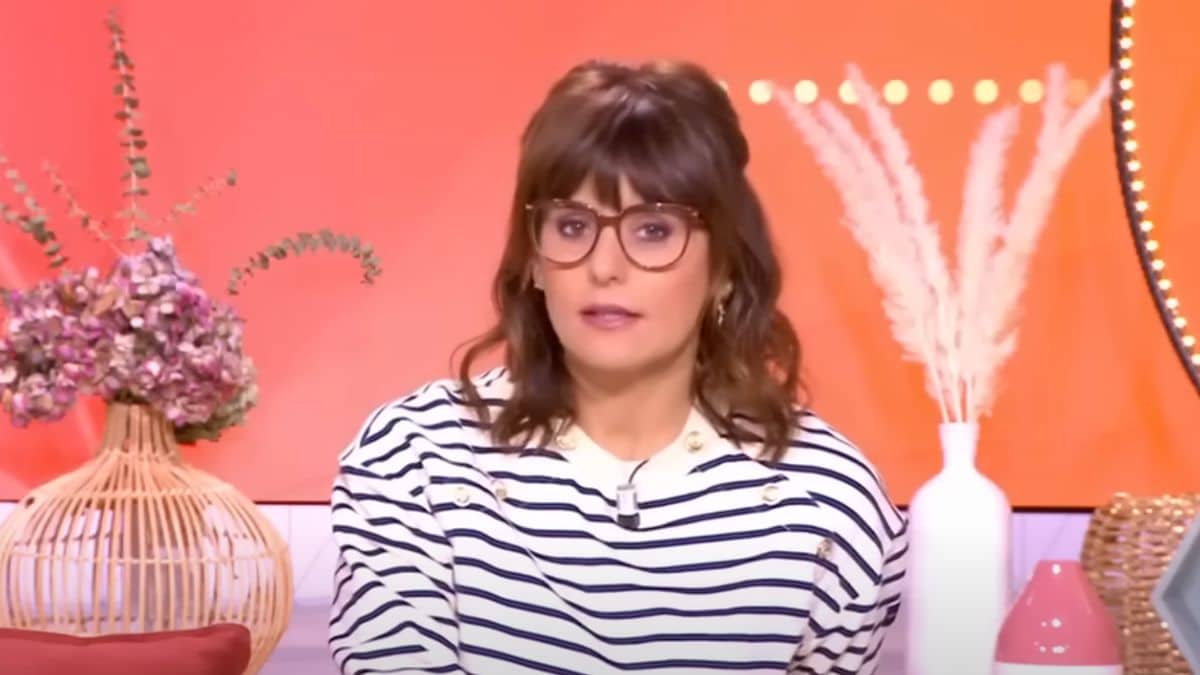 Faustine Bollaert dans Ça commence aujourd'hui en 2024