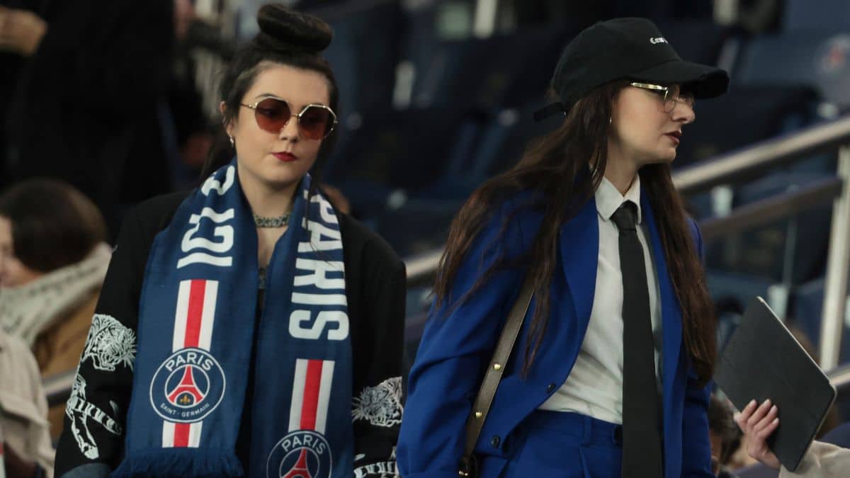 Hoshi et Gia Marinelli au Parc des Princes en février 2024