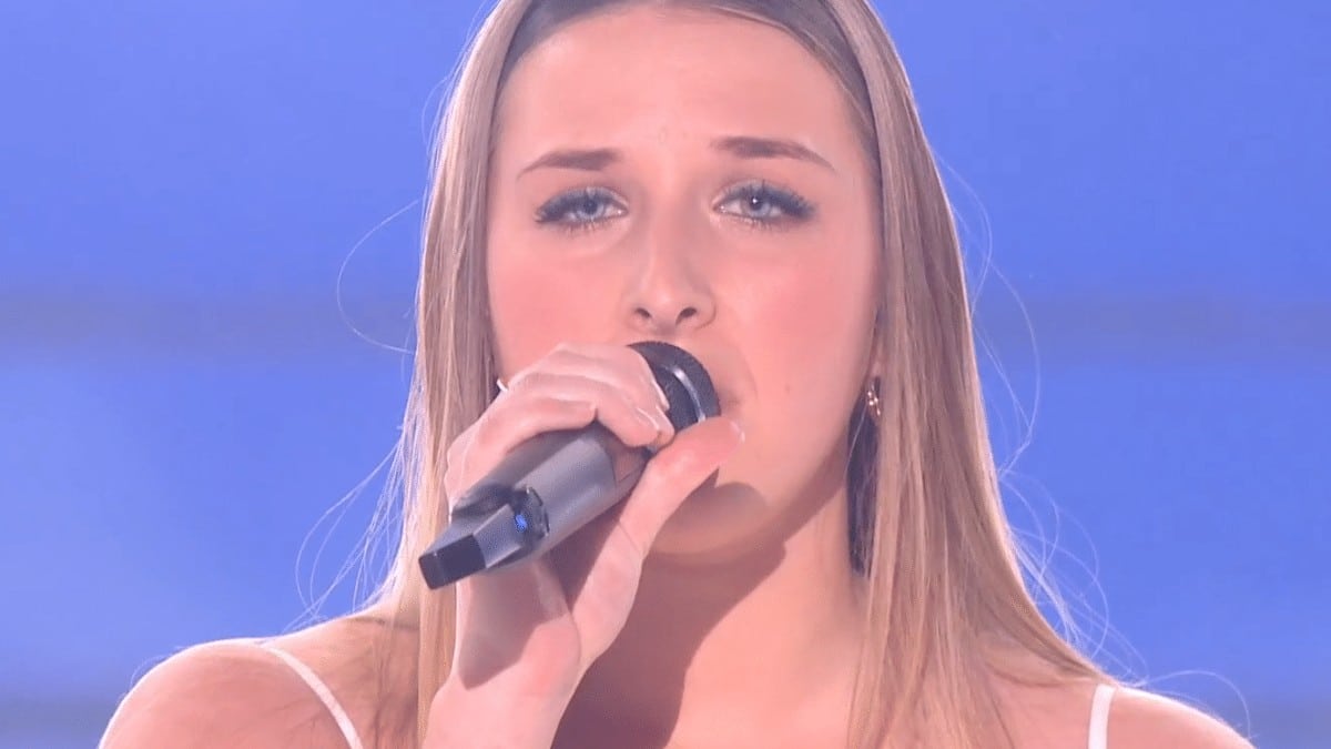 Héléna Bailly lors de la demi-finale de la Star Academy