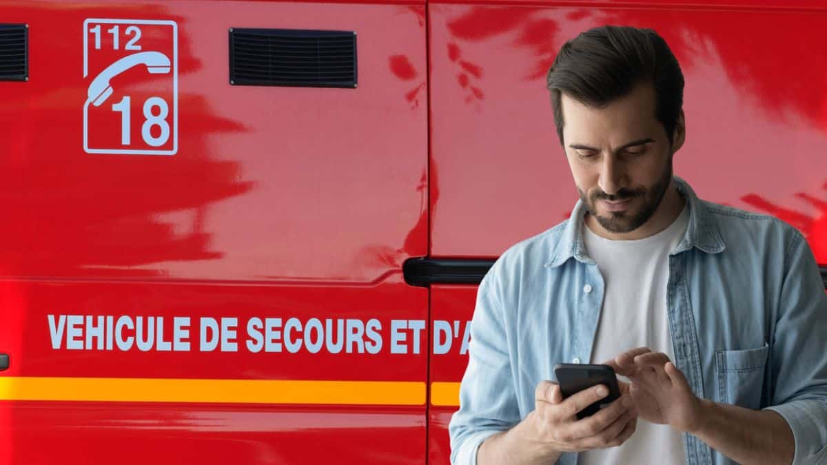 Un homme reçoit un coup de téléphone des secours