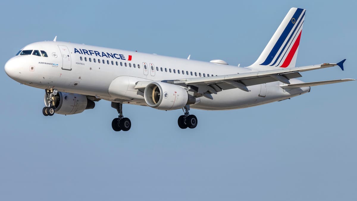Arnaque : De faux billets d’avion Air France circulent sur WhatsApp