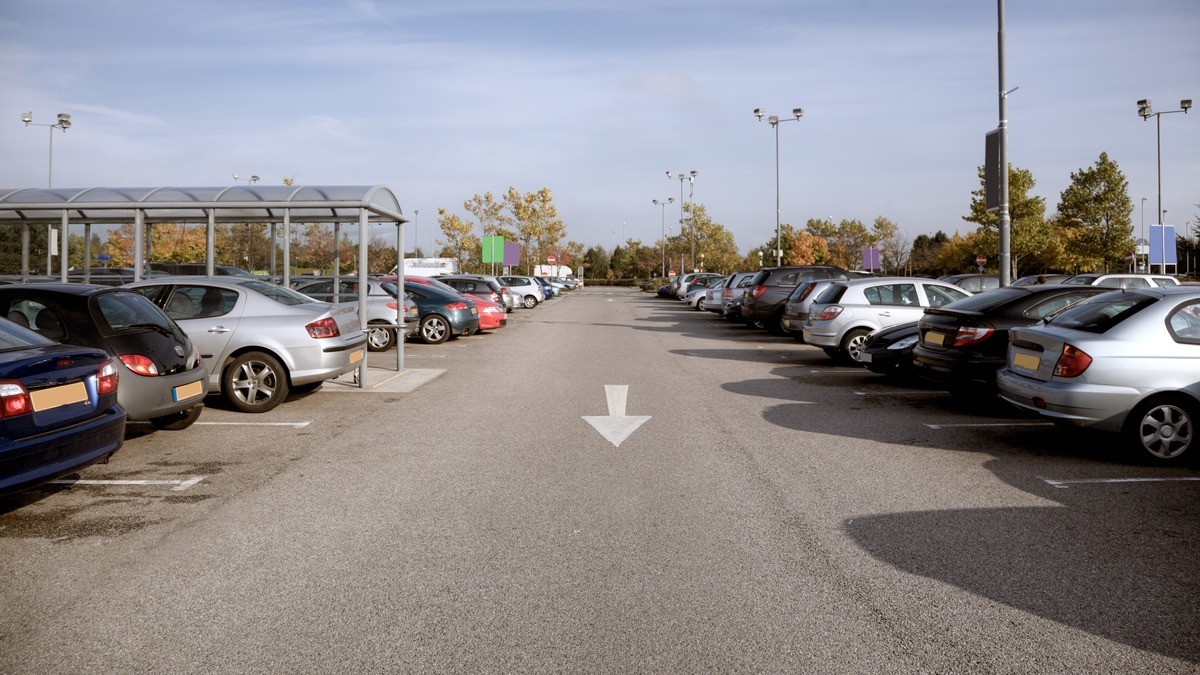 Supermarchés : Attention à cette arnaque sur les parkings dans toute la France