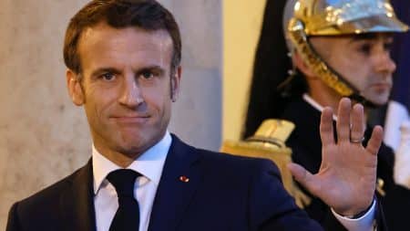 Coupures d'électricité : Emmanuel Macron tente de rassurer les Français