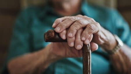 Allocation de solidarité aux personnes âgées : conditions, montant, ce qu’il faut savoir