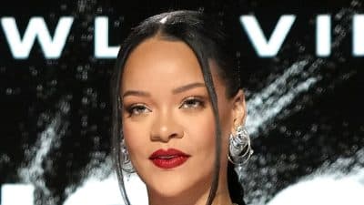 Rihanna enceinte : son joli ventre n'est pas passé inaperçu lors d'une sortie !