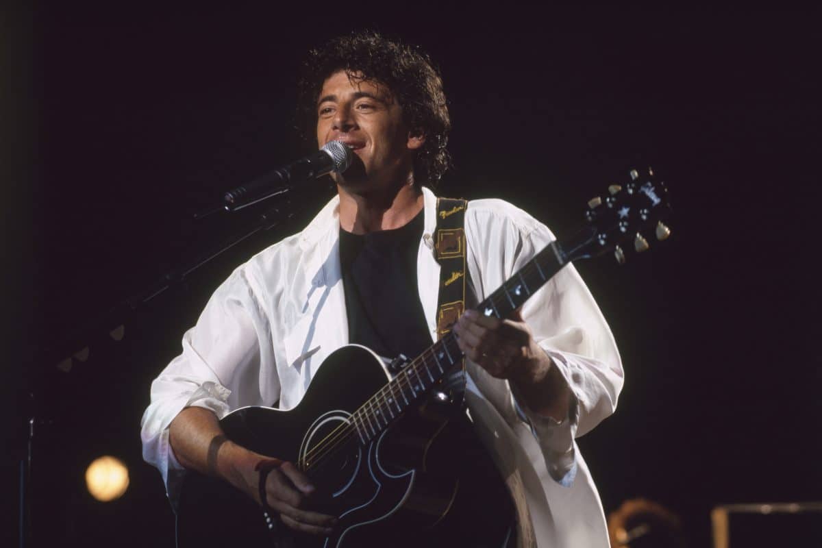 Patrick Bruel lors d'un concert en 1995