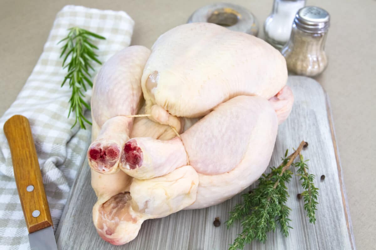 Rappel produit : 8 poulets rappelés par Leclerc, Carrefour, Auchan, Système U