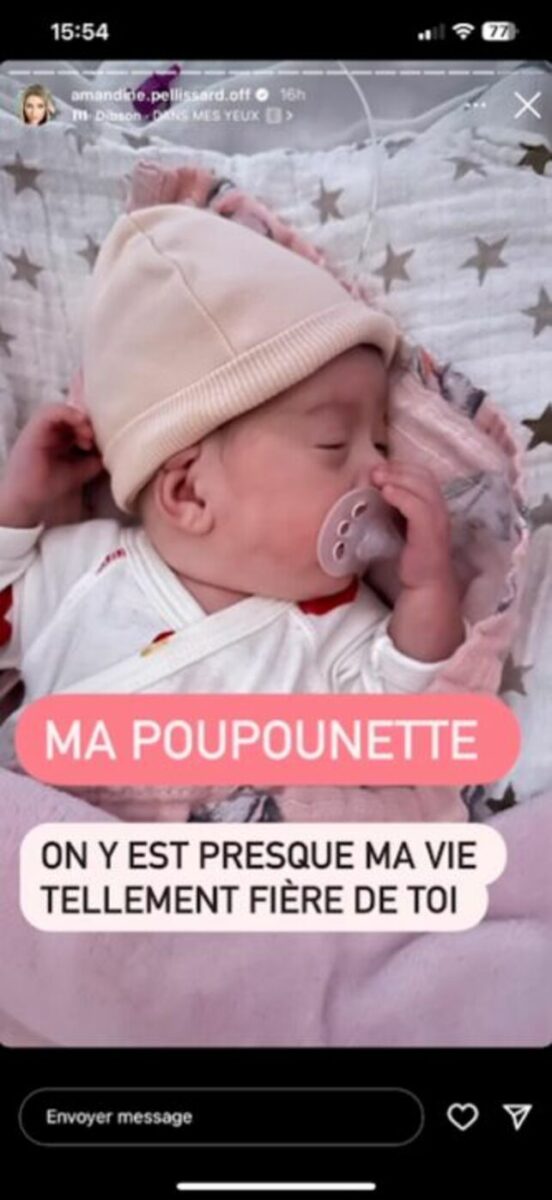 Amandine Pellissard poste une nouvelle photo de sa fille prématurée : « On y est presque »