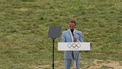 Nikos Aliagas à Olympie en avrl 2023