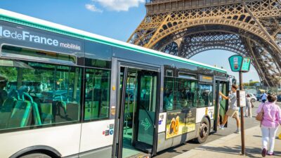 Un bus de la RATP à Paris